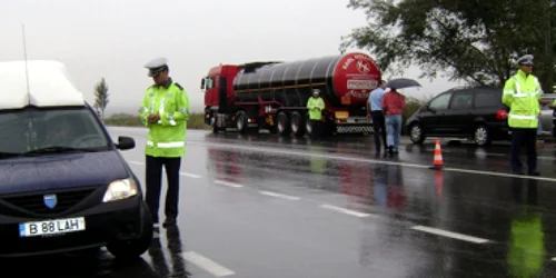 Bacău: CAMPANIE/Şoferii , „vânaţi“ de poliţie cu etilotestul