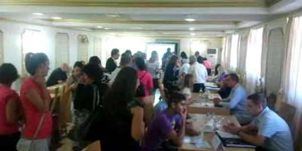 Peste 100 de persoane au venit la job-clubul pentru șomeri