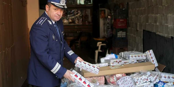 Ţigările au fost confiscate de poliţişti Foto: arhivă ADS 