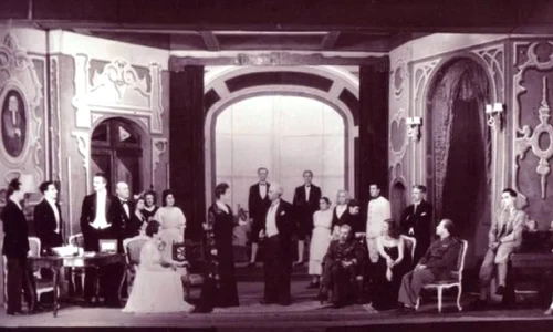 Prima piesă de teatru jucată pe Facebook jpeg