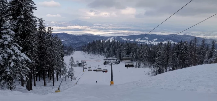 În Poiana Braşov s-ar putea schia până la 1 mai FOTO Dorin Drăgoi