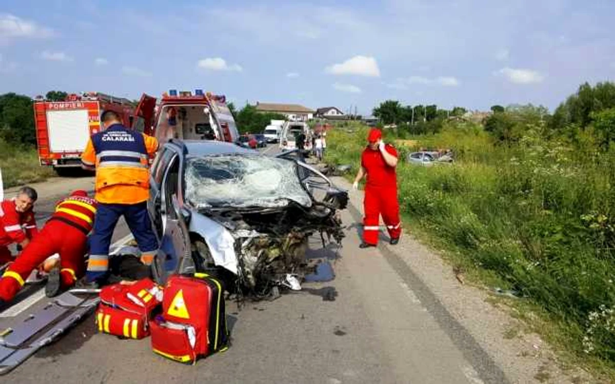 Accidentul s-a petrecut vineri dimineaţă, 15 septembrie, pe DN4 FOTO Adevărul