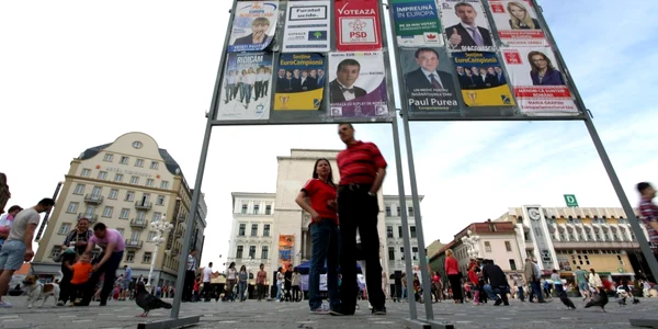 campanie electorala afise timisoara FOTO mediafax