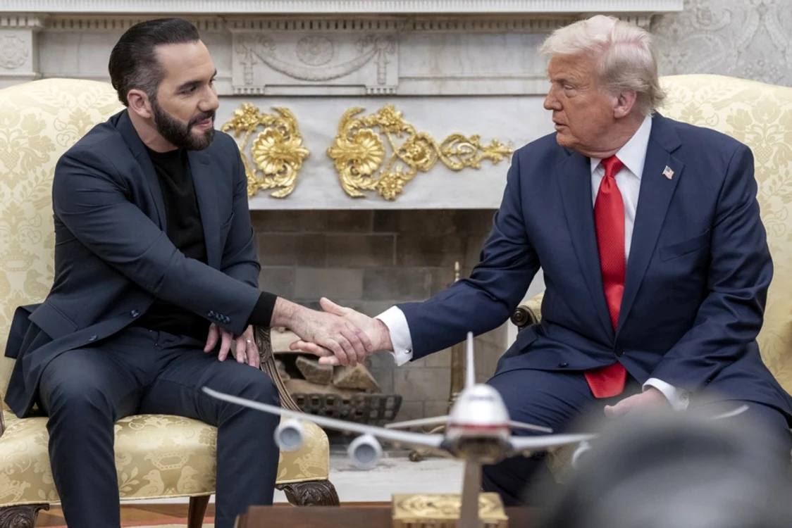 Donald Trump l-a primit pe Nayib Bukele la Casa Albă FOTO EPA-EFE