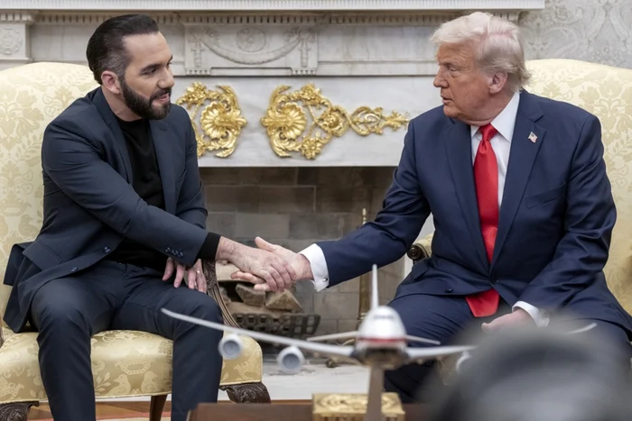 Donald Trump l-a primit pe Nayib Bukele la Casa Albă FOTO EPA-EFE