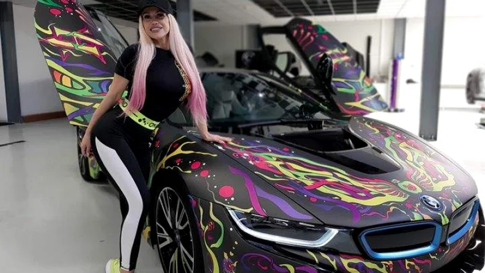 Anda, în atelierul auto