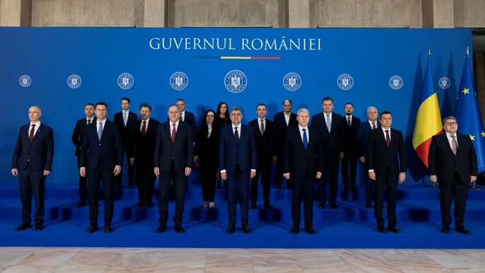 AUR a anunțat depunerea unei moțiuni de cenzură împotriva Executvului FOTO Guvernul României