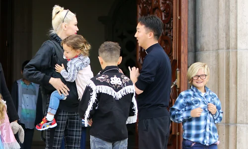 Gwen Stefani Takes Her Sons To Church jpeg