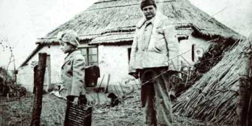 Familie de ţărani deportată în Bărăgan în urma colectivizării