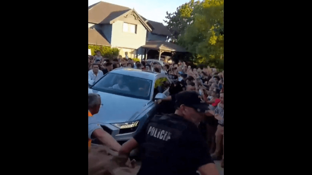 Isterie în cartierul lui Messi. Cum a fost primit când a ajuns acasă VIDEO