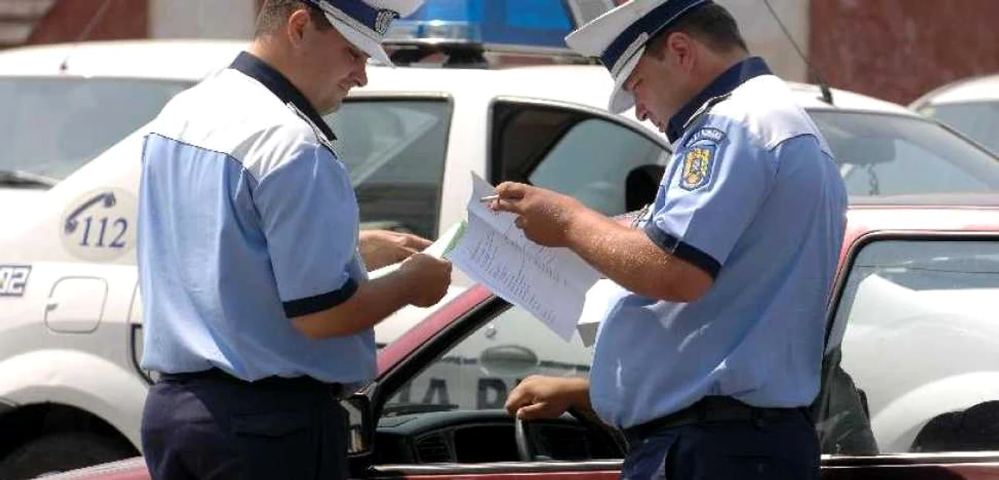 Şoferul sa ales cu dosar penal pentru două infracţiuni comise 