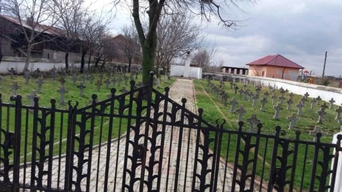 Ceremonie la încheierea tabarei militare germano română de la Titu jpeg