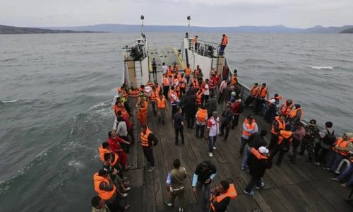 Feribot scufundat Indonezia Qatar News Agency jpg