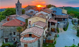 hum, croatia cel mai mic oras jpg