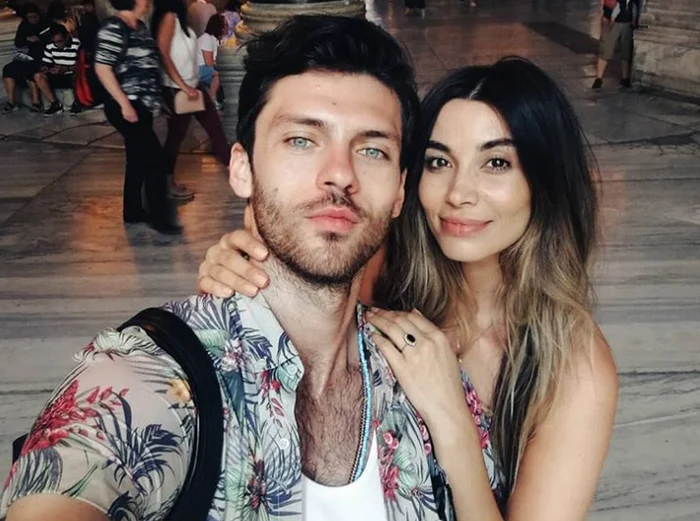 Lili Sandu și partenerul ei au încins internetul. Atingeri și sărutări tandre