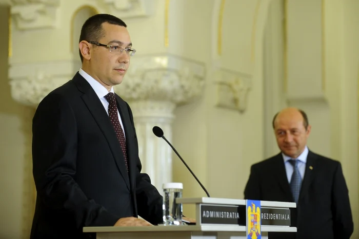 Premierul Victor Ponta a reacţionat la atacul preşedintelui Traian Băsescu asupra şefilor ASF susţinând că şeful statului "este supărat pentru că unul dintre sponsorii săi are probleme“, făcând referire la Dan Adamescu, care controlează Astra Asigurări, companie pusă sub administrare specială FOTO Mediafax