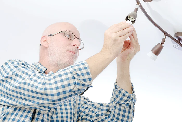 Faceţi economie,  folosind becuri cu LED!