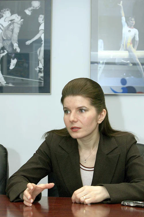
    Monica Ridzi  