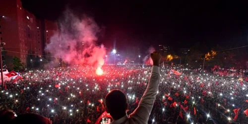Imaginile victoriei lui Ekrem Imamoglu la Istanbul FOTO EPA-EFE