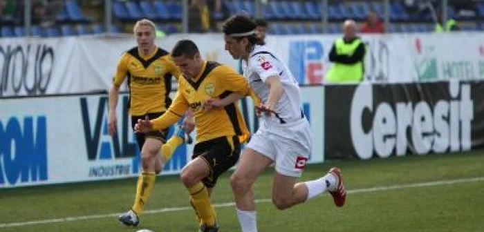 În prima etapă a returului, FC Brașov a învins, cu 2-1, pe Unirea Alba Iulia Foto: Stelian Grăjdan