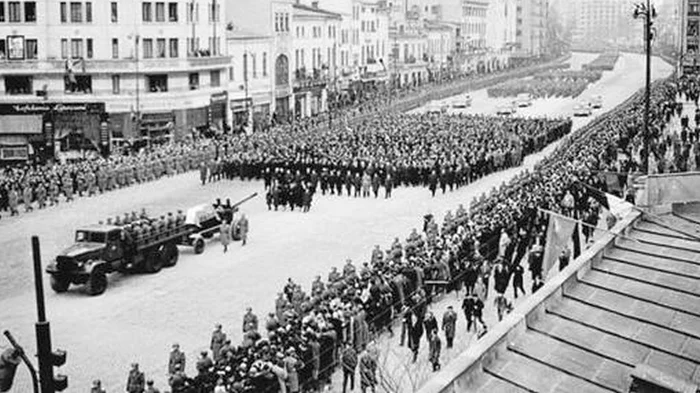 Înmormântarea liderului comunist Gheorghiu Dej FOTO: ARHIVA 