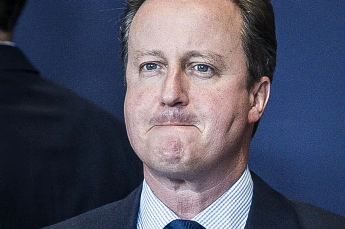 
    David Cameron, în lacrimi la finalul întâlnirii cu liderii europenifoto Mirror.co.uk  