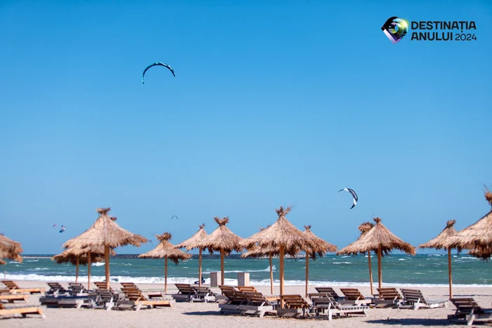 Imagine cu o plajă din Stațiunea Mamaia Foto Destinația Anului