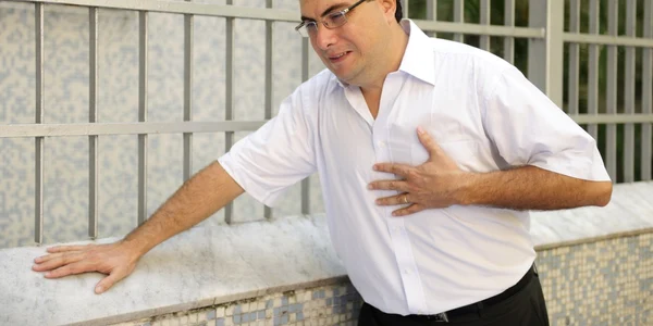 infarct boala inima durere FOTO shutterstock