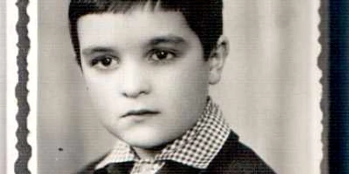 Ovidiu Nahoi: Prima mea zi de şcoală: „Noi, copiii Fabricii de zahăr”