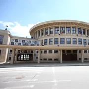 ifoto1  aeroportul baneasa cladire exetrior jpeg