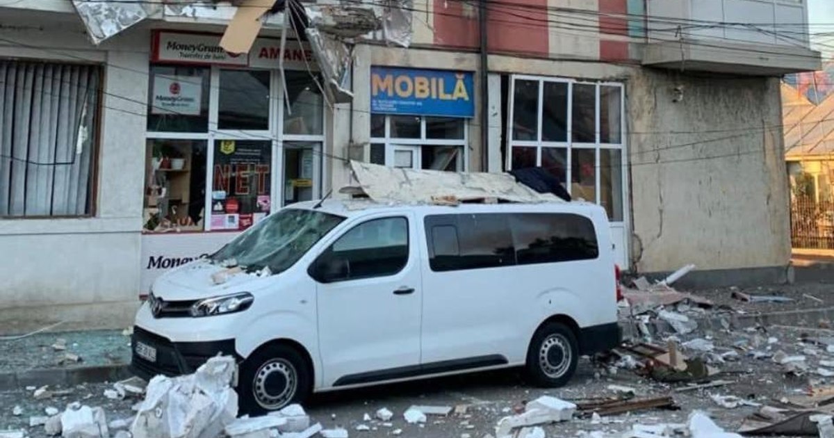 Explozie devastatoare într-un apartament din Însurăței: Martorii credeau că e bombardament