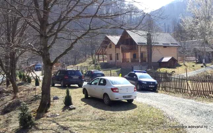 În martie au avut loc percheziţii la casele pooliţistului. FOTO: Daniel Guţă. ADEVĂRUL.