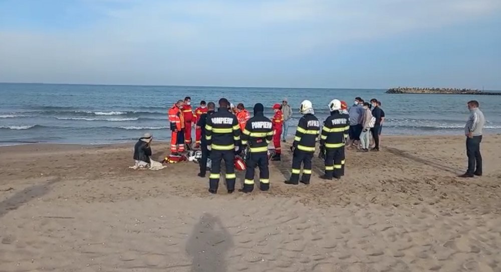 Încă un turist a murit înecat pe Litoral. I-a păcălit pe salvamari, dar nu și marea învolburată