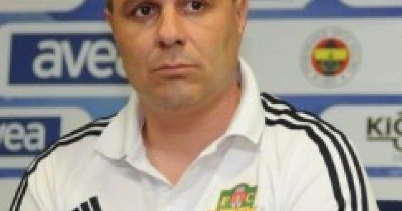 Marius Şumudică 