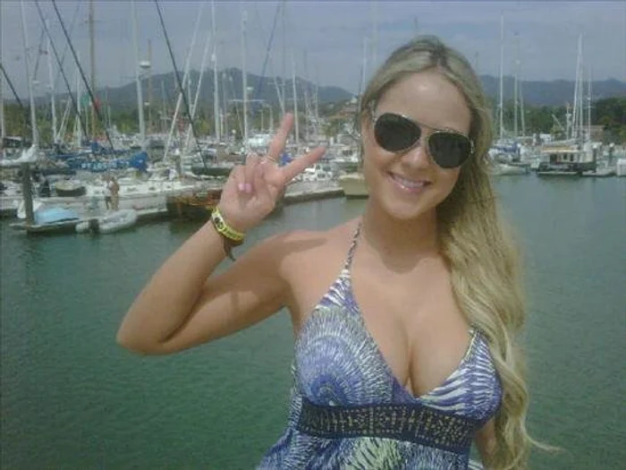 Bustul generos al Vanessei l-a atras imediat pe Ronaldo