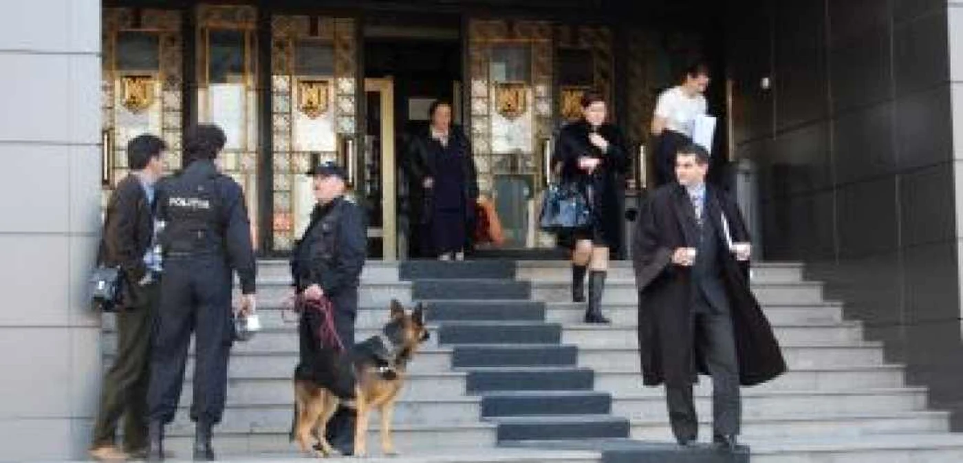 Galaţi: ULTIMA ORĂ: Ameninţare cu bombă la Palatul Justiţiei