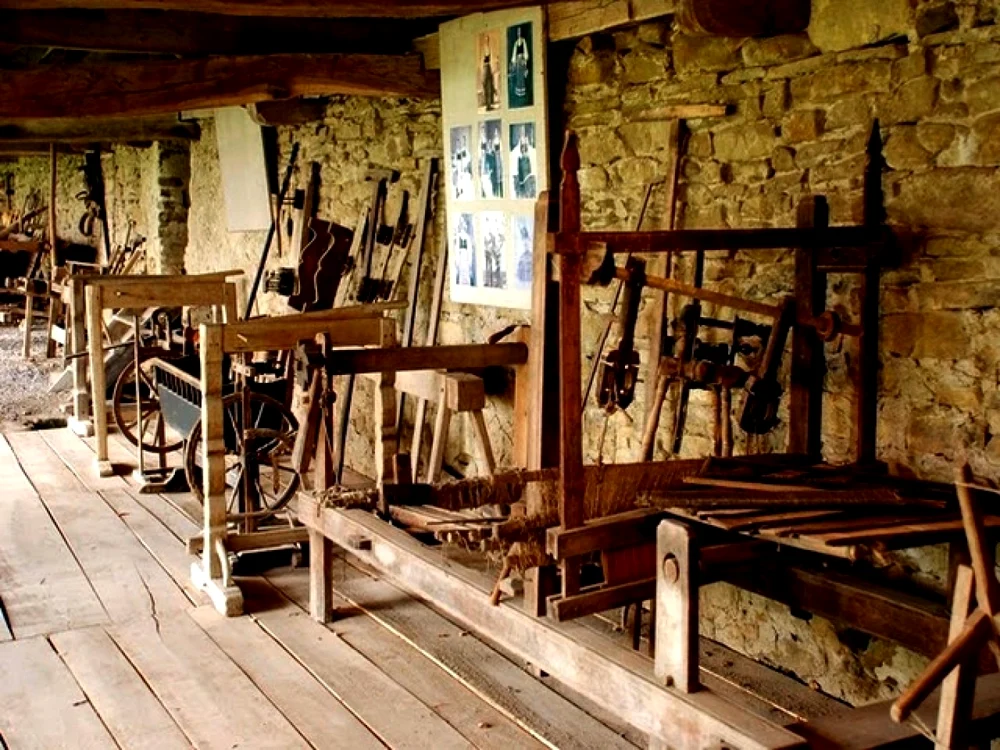 Cetatea slăninilor din satul Dârjiu din Harghita