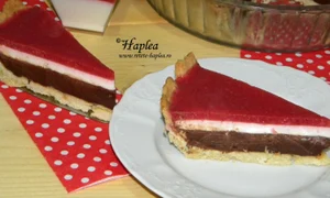 tarta dulce in trei culori poza 17 jpeg