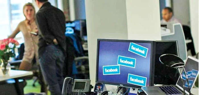 Analiştii IT&C susţin că Facebook foloseşte cifre de utilizare mai mari ca strategie de marketing  