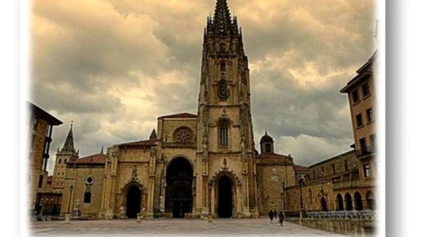 Oviedo: pelerinaj în arta religioasă jpeg