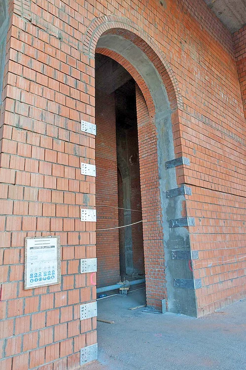 Uşile sunt aduse din Germania