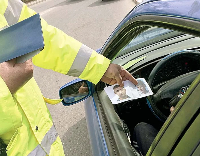 Poliţiştii au încercat să-i dea de urmă întrebând şoferii