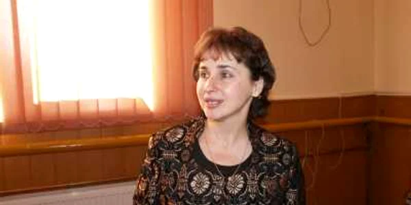 Profesorul Iulia Lincan a avut, în 2011, cel mai mare număr de olimpici, din Prahova, la Informatică (foto: A. Policală) 