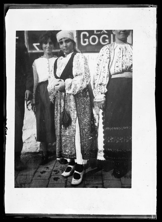 taranca romana costum popular inceputul secolului xx