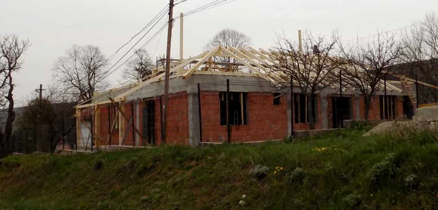 Grădiniţa din satul Găiceana ar putea avea clasele goale. Anul acesta s-a născut în sat un singur copil FOTO Mircea Merticariu