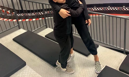 1 elena basescu si traian jr la pista de karting 8 jpg jpeg