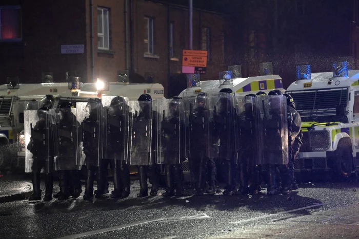 Proteste violente î n Irlanda de Nord. Foto: Getty Images