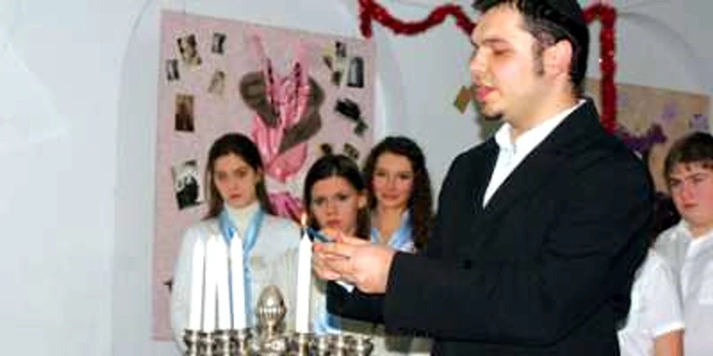 Evreii din Ploieşti au aprins lumânări Foto: arhivă