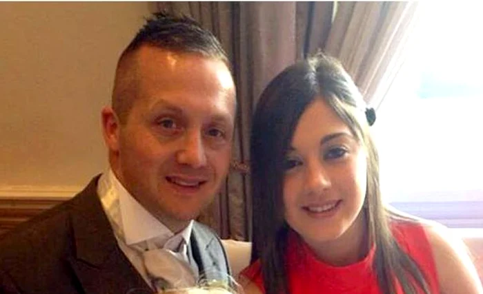 
    Soţul infidel şi amanta sa de doar 18 aniFOTO Wales News Service Ltd  