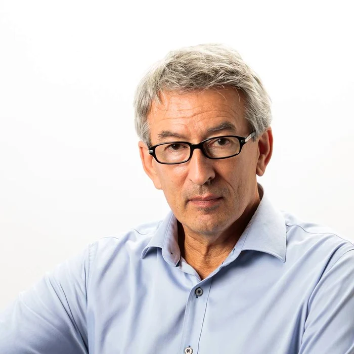 Dr Paul Clayton ţine conferinţe în toată lumea